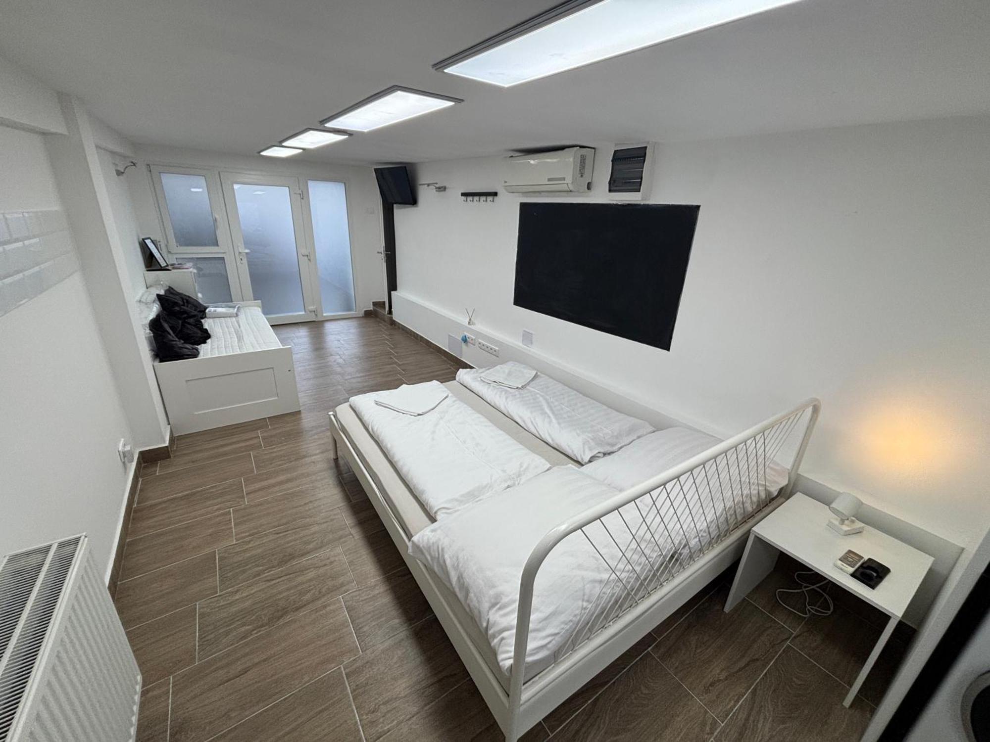Benjamin Apartman Budapest Bilik gambar